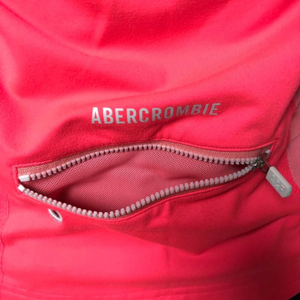 A&F Active Pullover. M. Hot Pink. - Picture 8 of 8